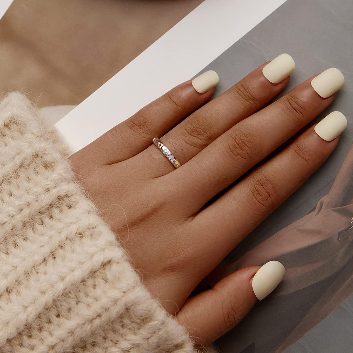 Zilveren ring met pootafdruk ontwerp