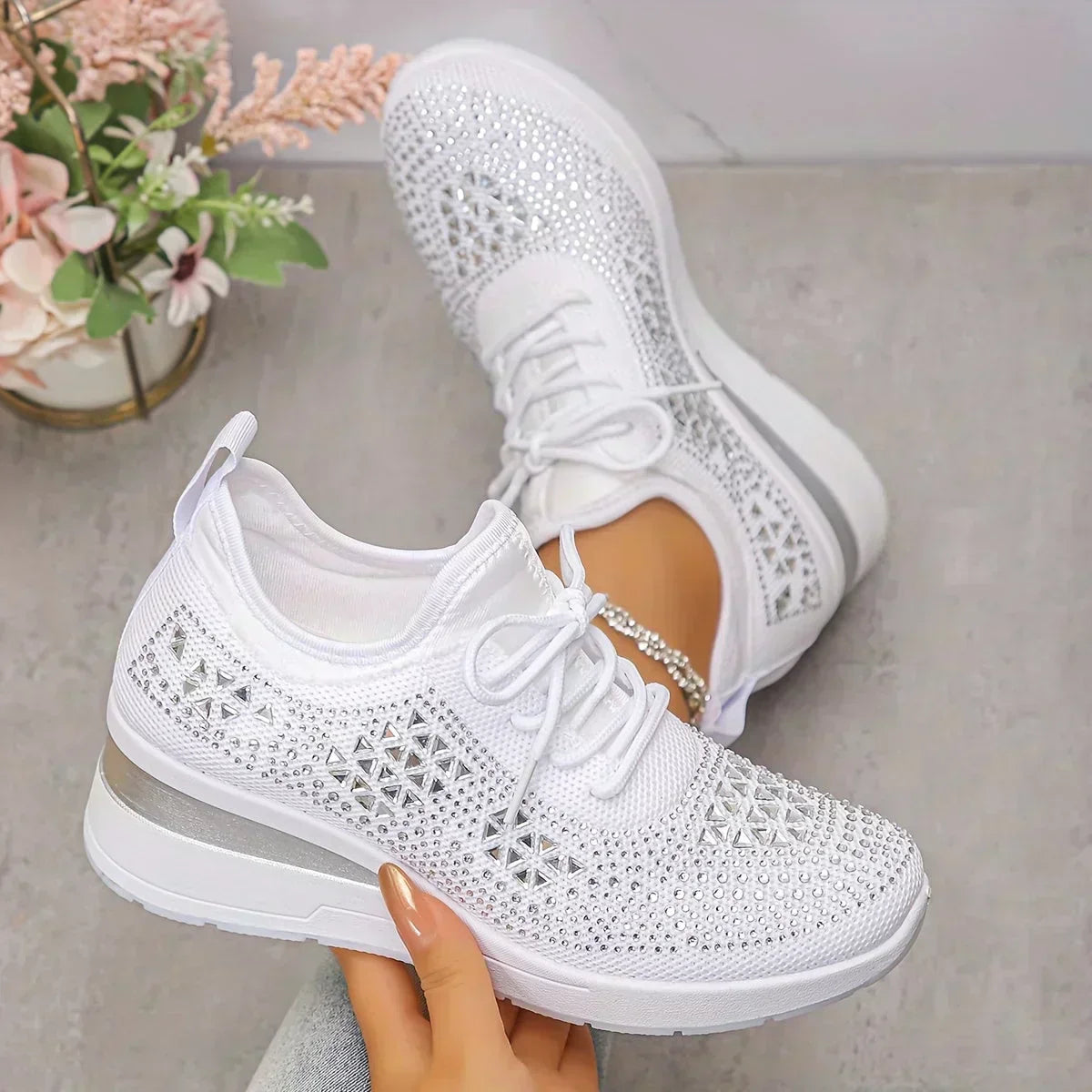 Giselle – Orthopedische Sneakers met Glanzende Kristallen