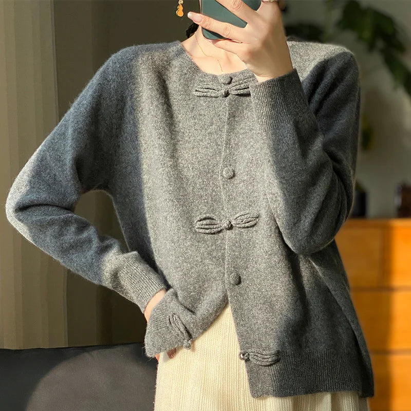 Beatrice | Cardigan met kasjmier strik