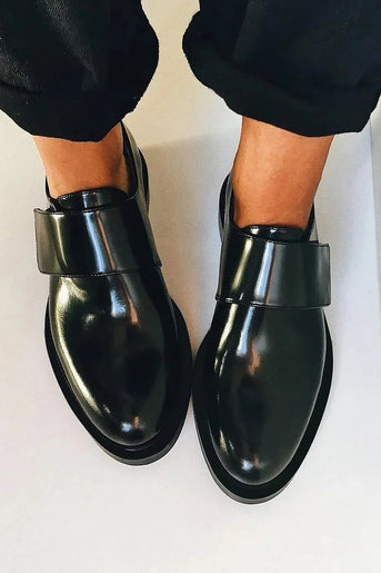 IRIS | Elegante glanzende loafers met band voor een onberispelijke stijl