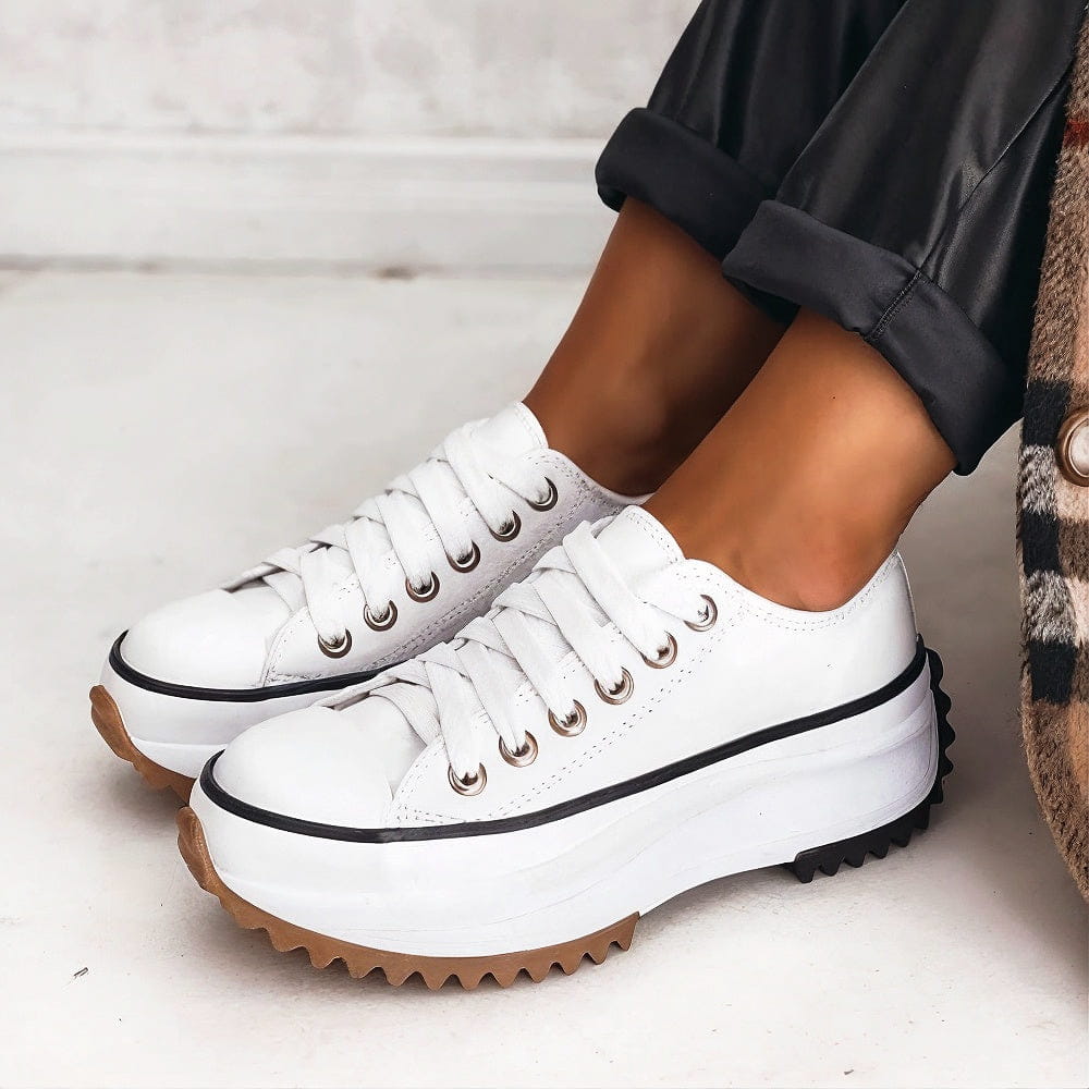 Tamirra – Massieve sneakers op een platform