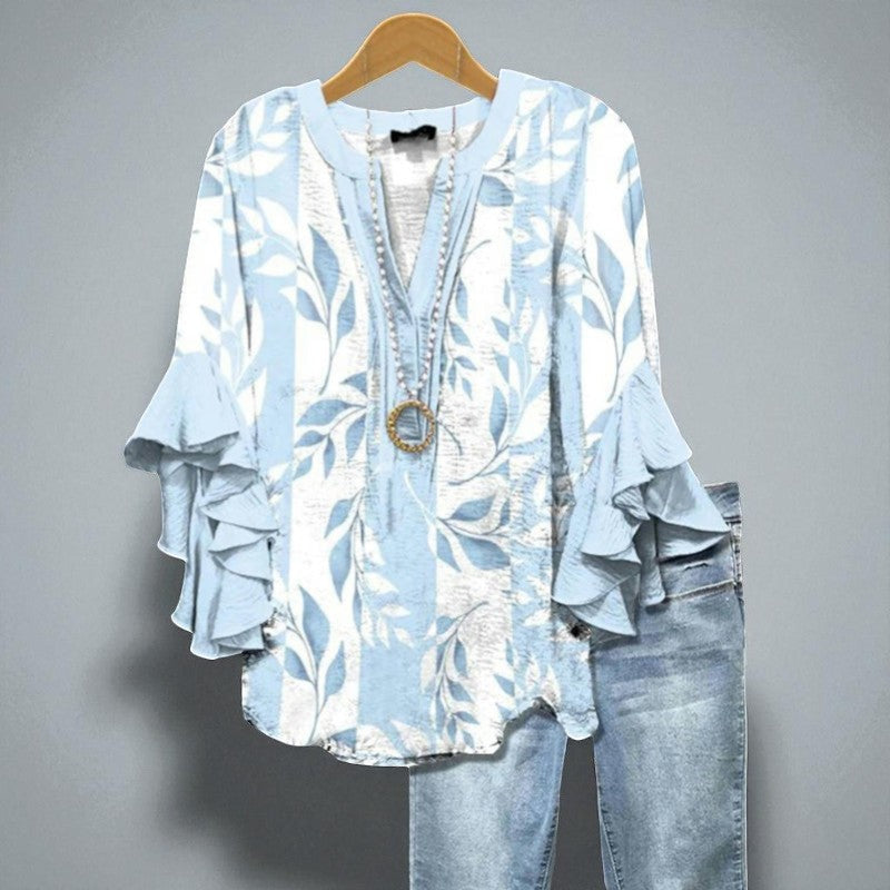 Éliane – Lichtblauwe Blouse met Bladerenpatroon en Rimpel Mouwen
